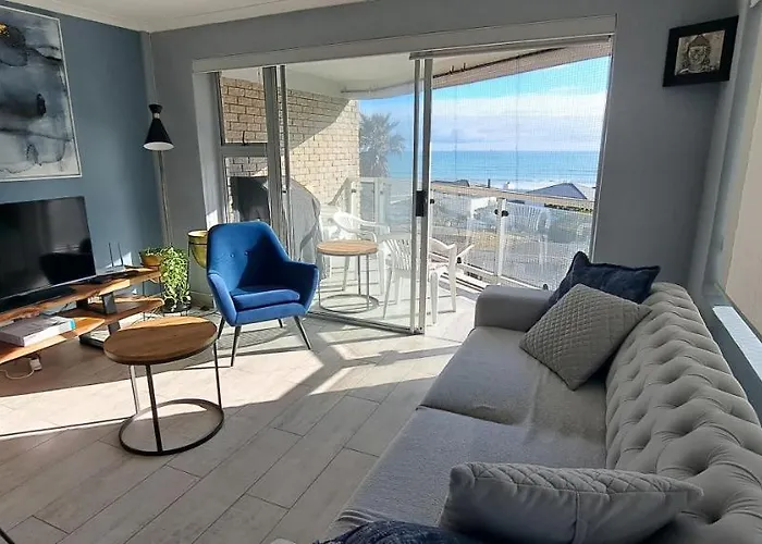 201 Coral Island, 88 Coral Road, Bloubergstrand