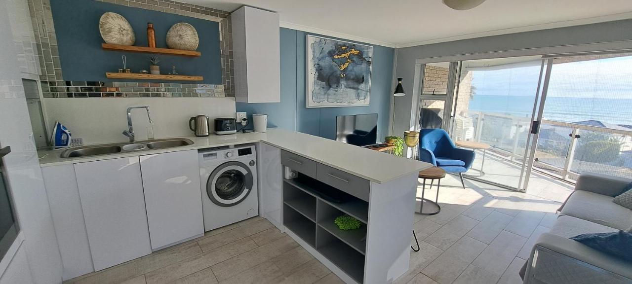 201 Coral Island, 88 Coral Road, Bloubergstrand