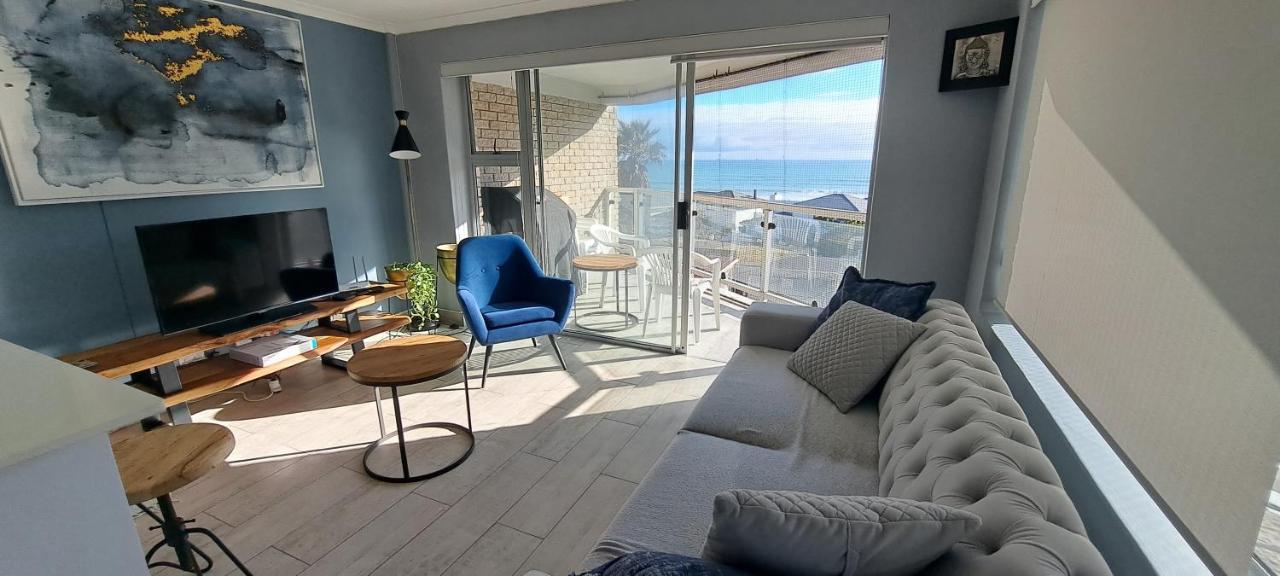 201 Coral Island, 88 Coral Road, Apartment Bloubergstrand